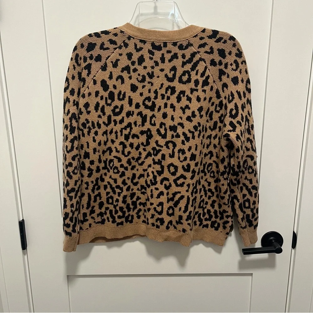 J. Crew Medium V-neck cardigan sweater leopard Relaxed Fit Knit Cotton Wool Crop - Picture 5 of 5